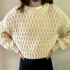 Cable knit cropped sweater
